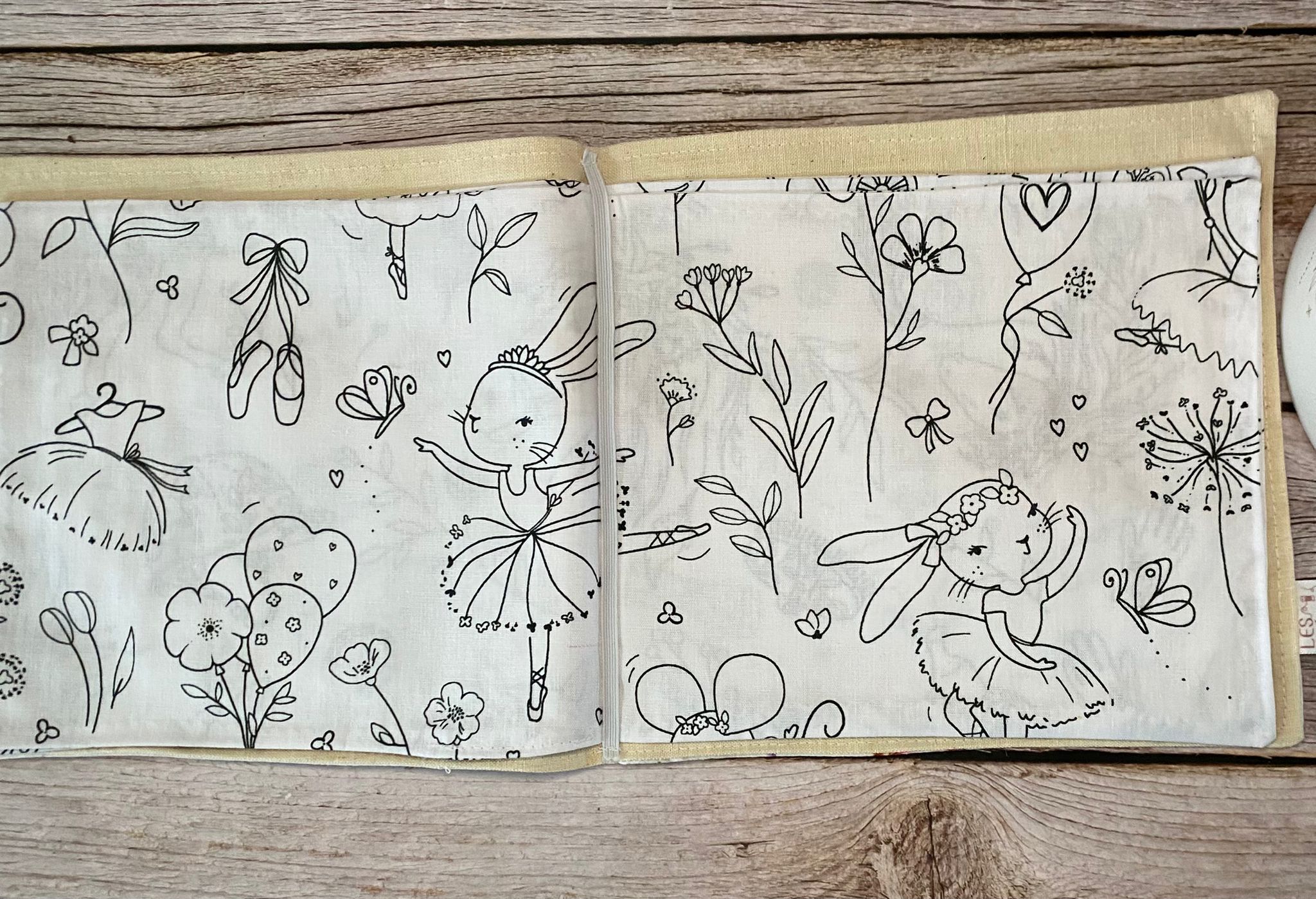 Livre de coloriage lavable 4 pages ( 8 coloris ) – Image 13