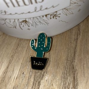 Pin’s cactus hello