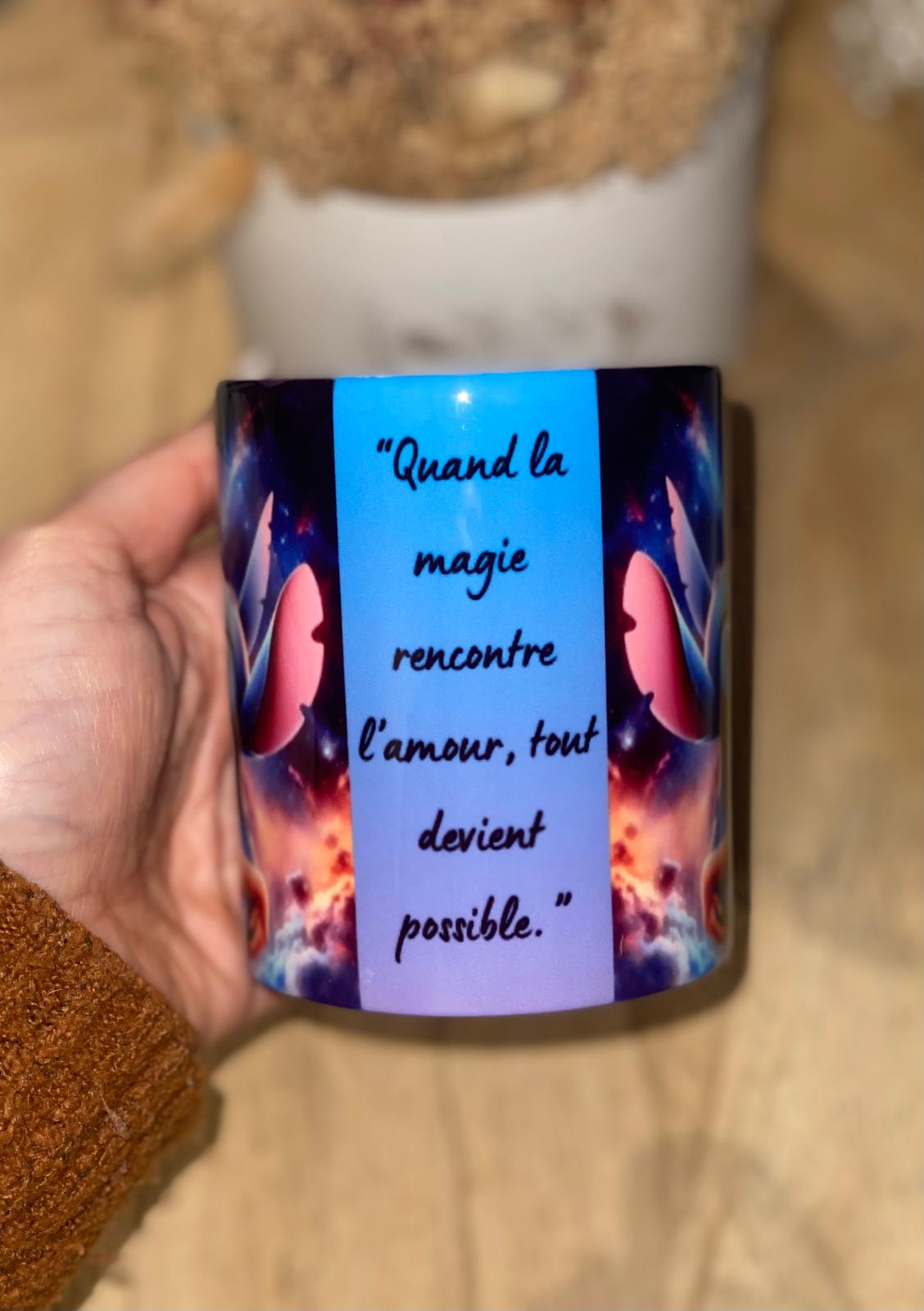 Tasse “Quand la magie rencontre l’amour, tout devient possible” – Image 3