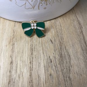 Pin’s noeuds vert